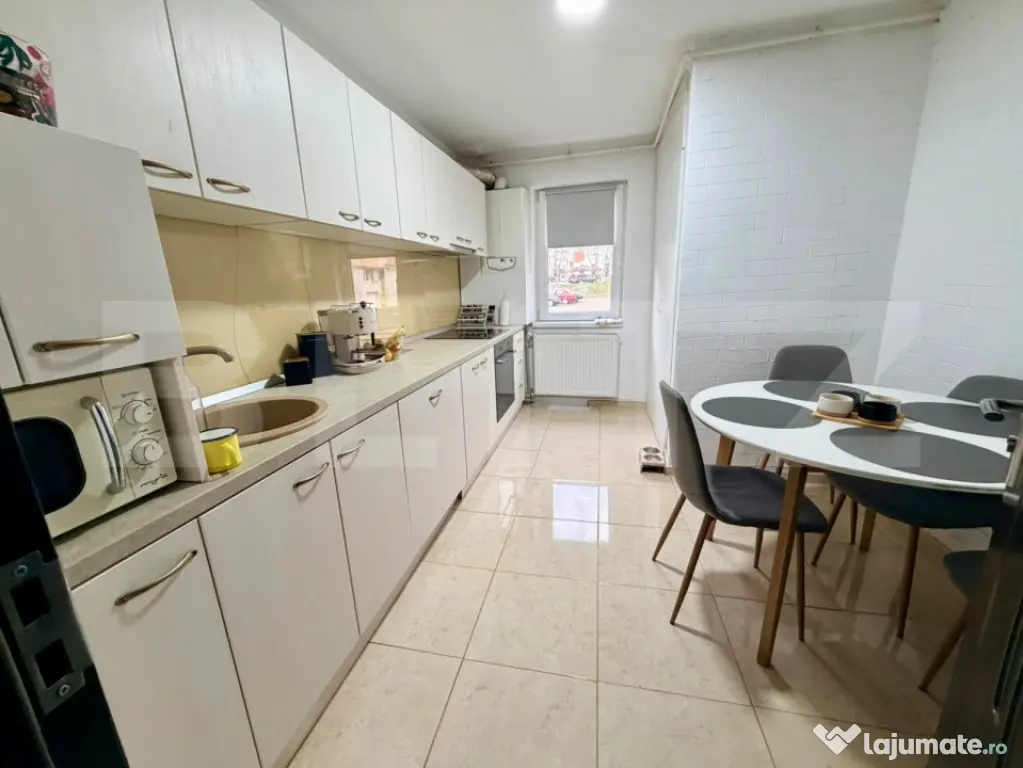 Apartament 3 CAMERE DECOMANDAT ZONA SUD - Bistrita (Bistrita-Nasaud)