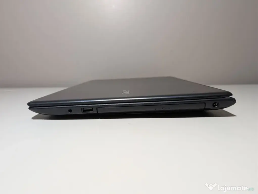 Acer Aspire E5-575 | i3 7th Gen 256GB SSD | FHD Backlit Win 11 DVD
