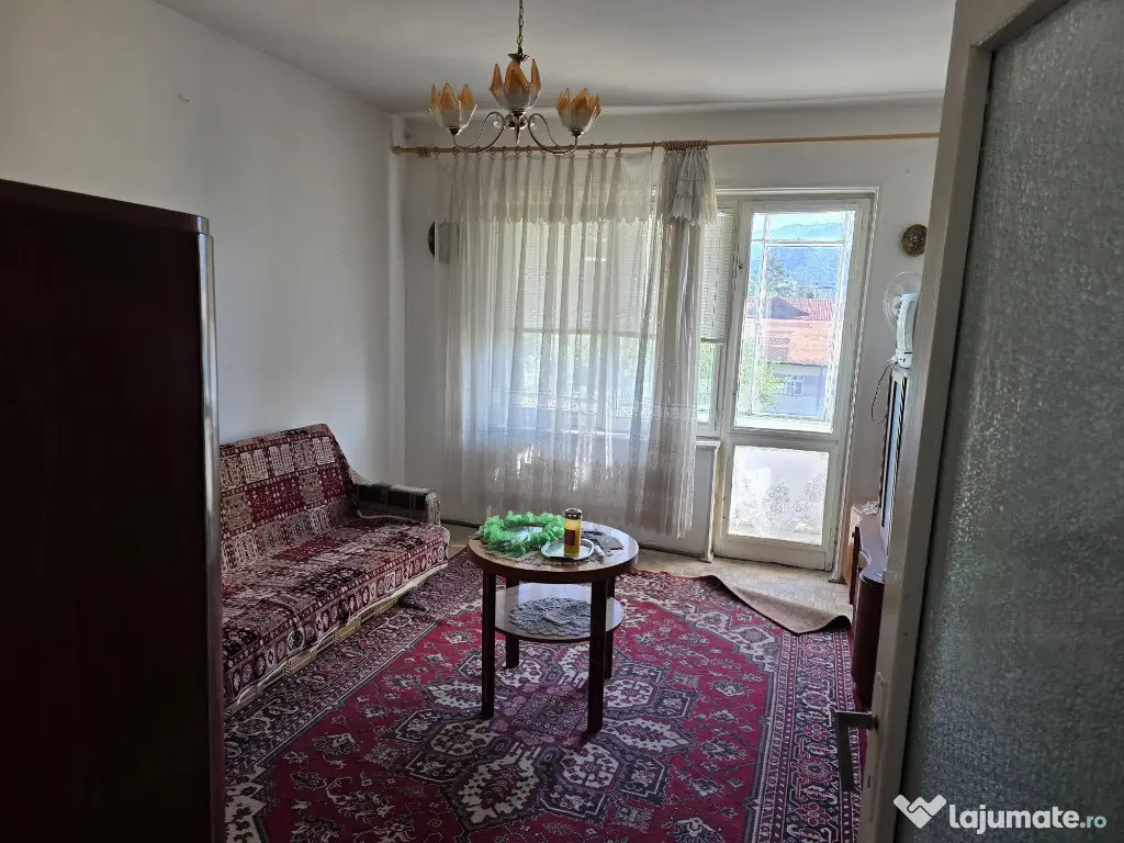 Apartament de 2 camere zona TRACTORUL,str Oltet - Brasov (Brasov)