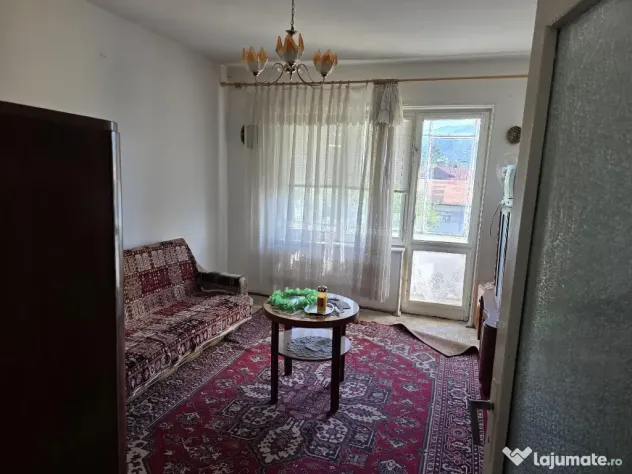 Apartament de 2 camere zona TRACTORUL,str Oltet - Brasov (Brasov)