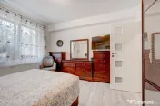 Parter de vilă, 4 camere, 2 băi și grădină 245mp, Parcu 