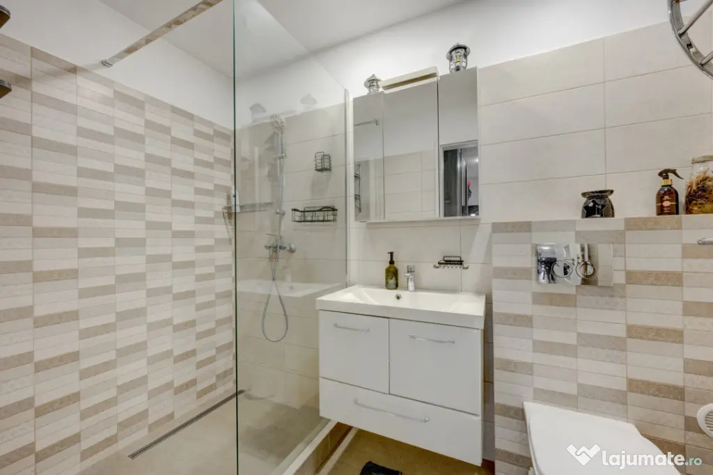 Parter de vilă, 4 camere, 2 băi și grădină 245mp, Parcu - Mogosoaia (Bucuresti-Ilfov)