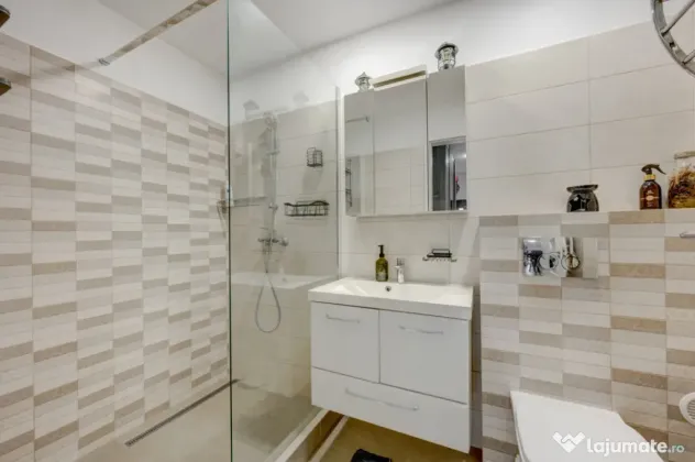 Parter de vilă, 4 camere, 2 băi și grădină 245mp, Parcu - Mogosoaia (Bucuresti-Ilfov)