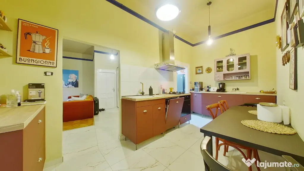 Apartament modern cu 3 camere într-o clădire istorică, la - Arad (Arad)