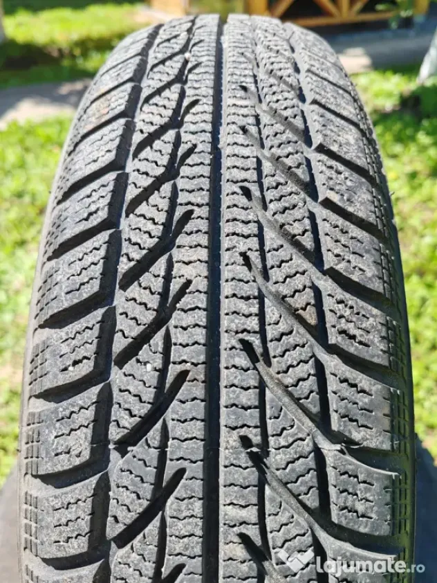 Anvelope de iarnă 165/70R14 81T pentru Dacia Spring