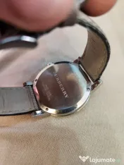 Vând ceas Burberry 