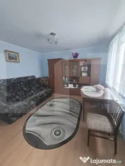 Casă cu 4 camere și teren de 1200 mp 