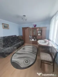 Casă cu 4 camere și teren de 1200 mp 