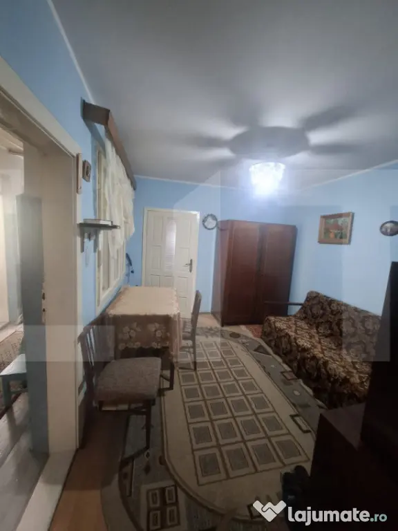 Casă cu 4 camere și teren de 1200 mp - Botosani (Botosani)