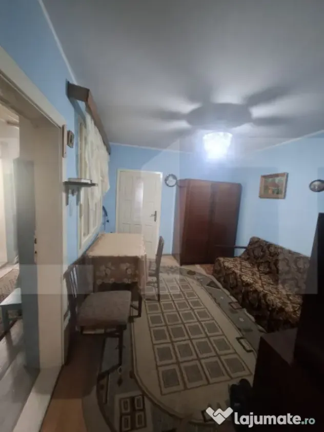 Casă cu 4 camere și teren de 1200 mp - Botosani (Botosani)