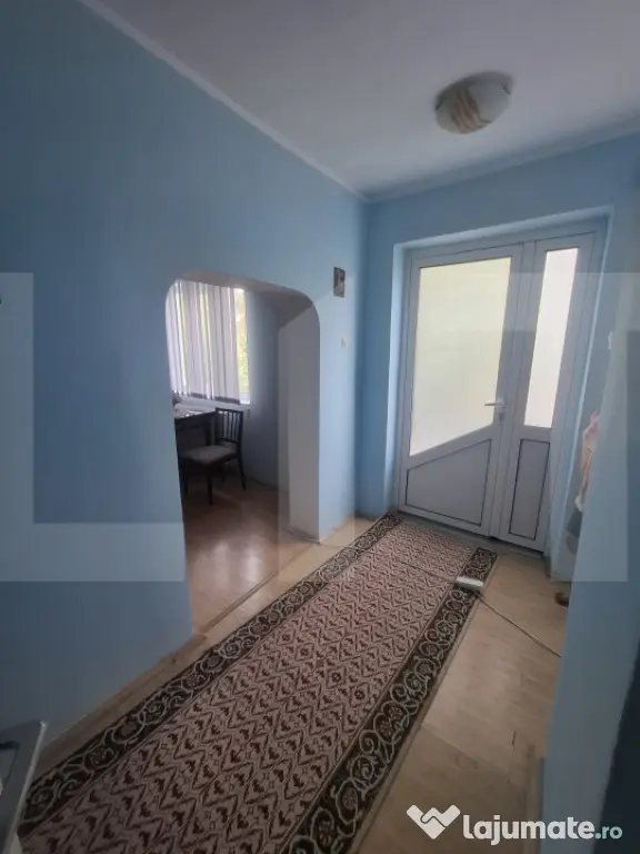 Casă cu 4 camere și teren de 1200 mp - Botosani (Botosani)