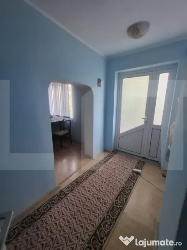 Casă cu 4 camere și teren de 1200 mp - Botosani (Botosani)