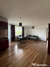 Apartament 3 camere, parcare, zona Vivo