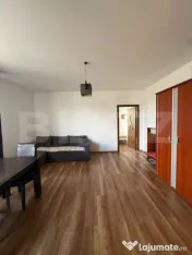 Apartament 3 camere, parcare, zona Vivo