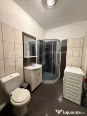 Apartament 3 camere, parcare, zona Vivo