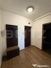 Apartament 3 camere, parcare, zona Vivo