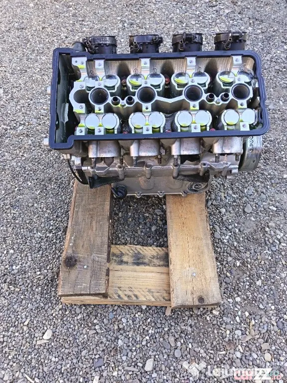 MOTOR kawasaki zxr 600 - Targu Ocna (Bacau)