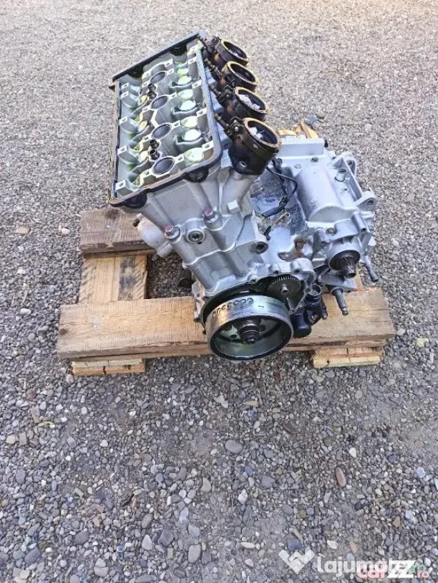 MOTOR kawasaki zxr 600 - Targu Ocna (Bacau)