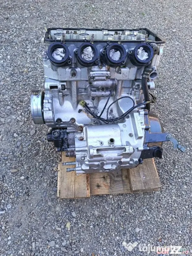 MOTOR kawasaki zxr 600 - Targu Ocna (Bacau)
