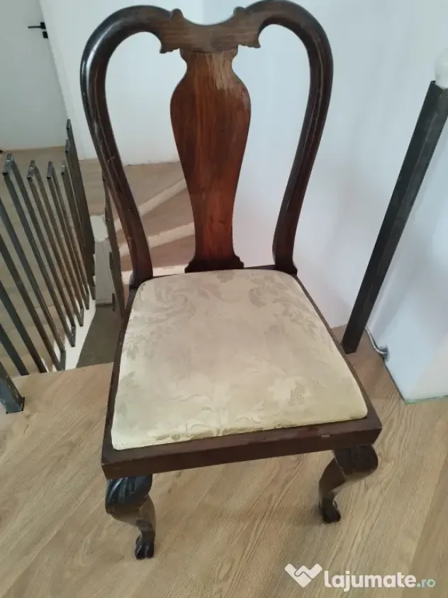 De vânzare mobilier din lemn masiv