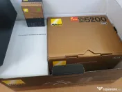 Camera DSLR Nikon D5200 obiectiv exceptional, 2 baterii, filtre efecte CA NOUA 