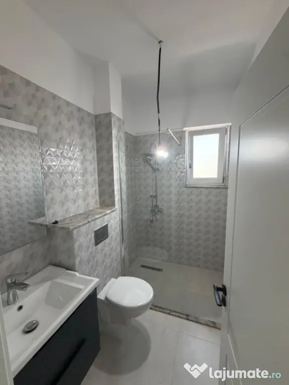 Apartament 3 camere ,92 mp utili , prima inchiriere PROMENAD - Craiova (Dolj)
