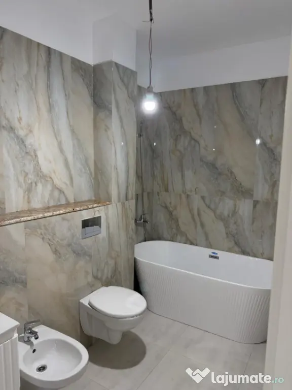 Apartament 3 camere ,92 mp utili , prima inchiriere PROMENAD - Craiova (Dolj)