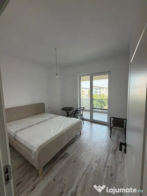 Apartament 3 camere ,92 mp utili , prima inchiriere PROMENAD - Craiova (Dolj)