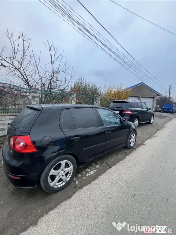 Volkswagen Golf 5 - Pascani (Iasi)