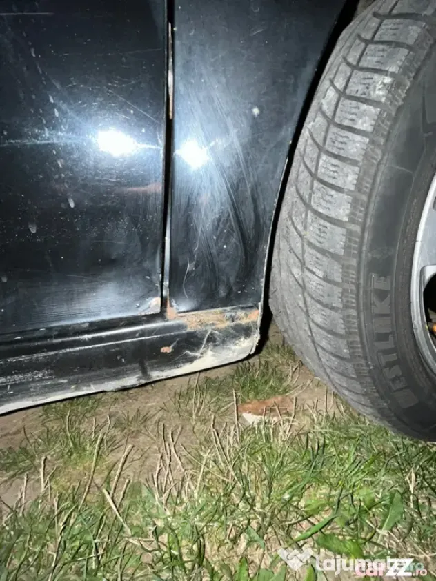 Volkswagen Golf 5 - Pascani (Iasi)