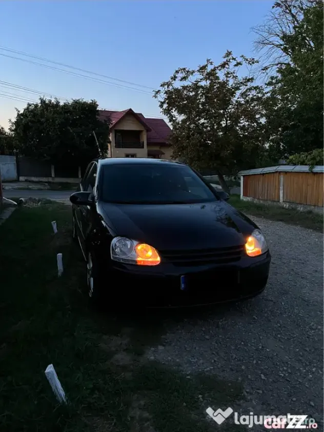 Volkswagen Golf 5 - Pascani (Iasi)