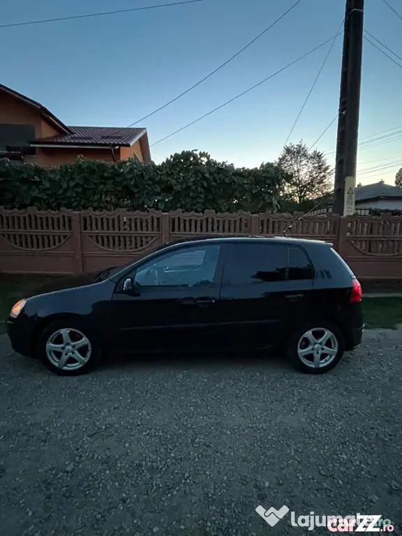 Volkswagen Golf 5 - Pascani (Iasi)