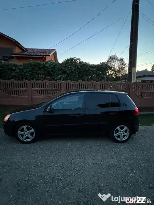 Volkswagen Golf 5 - Pascani (Iasi)