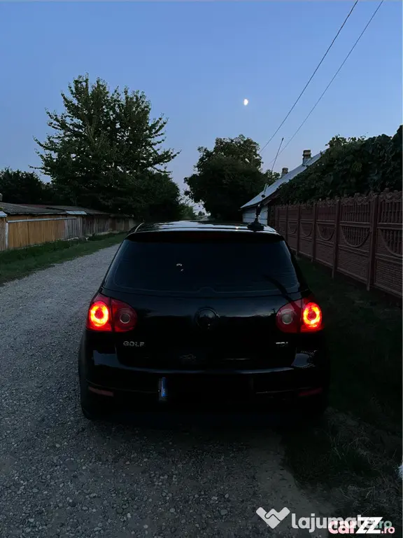 Volkswagen Golf 5 - Pascani (Iasi)