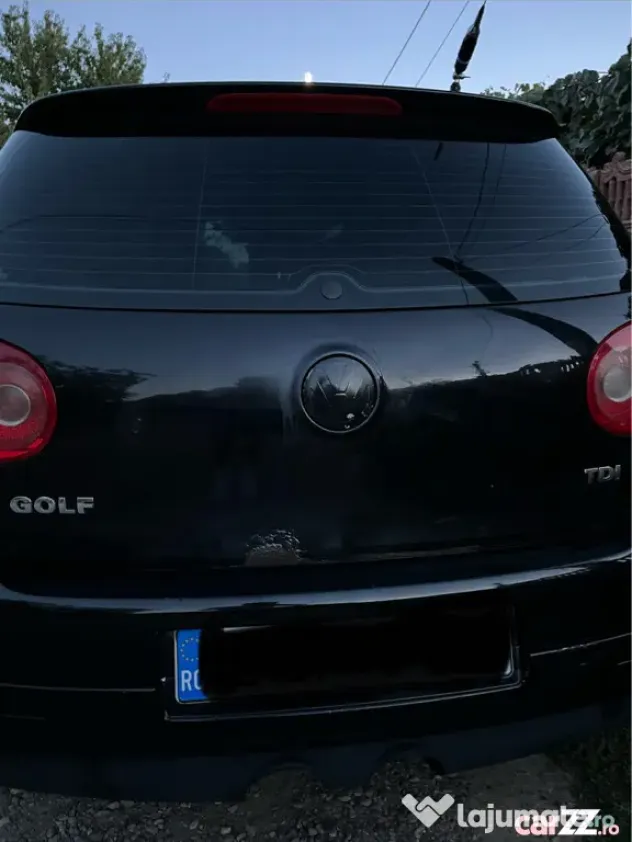 Volkswagen Golf 5 - Pascani (Iasi)