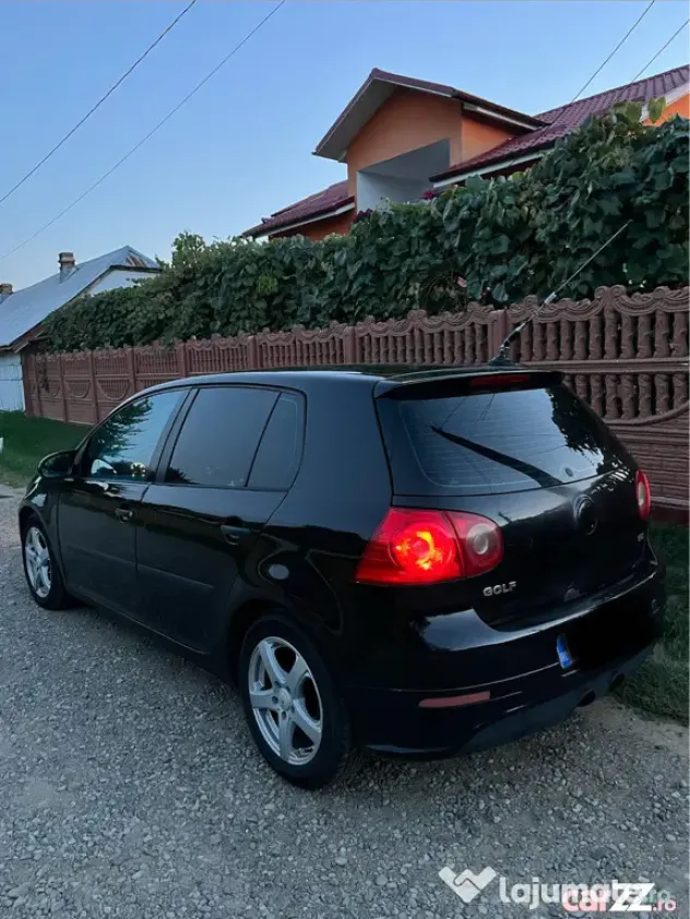 Volkswagen Golf 5 - Pascani (Iasi)