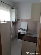Apartament cu o cameră de închiriat - Zonă centrală, Bul