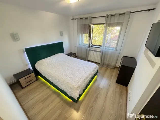 Apartament 3 camere zona Km 5 Renovat cu Centrala si Parcare - Constanta (Constanta)