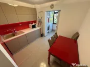Apartament 3 camere zona Km 5 Renovat cu Centrala si Parcare 