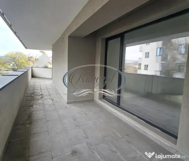 Apartament cu 3 camere si terasa, strada Dunarii - Cluj-Napoca (Cluj)