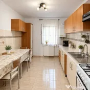 Apartament 4 camere | 80 mp utili + balcon | Piața Mare | ?