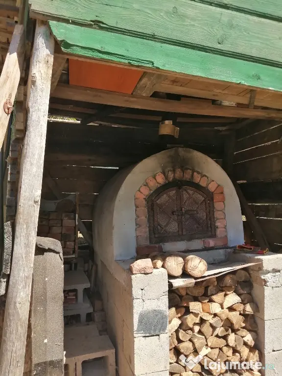 Vând pădure 36 ari cu poieniță în mijlocul ei de 5 ari