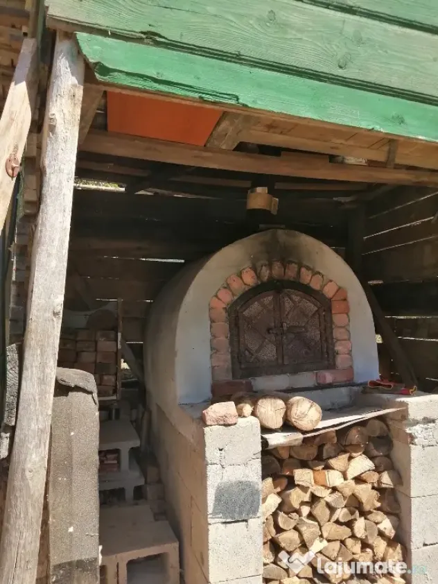 Vând pădure 36 ari cu poieniță în mijlocul ei de 5 ari