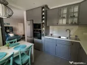 Apartament 3 camere, lux, parcare privată, încălzire în 