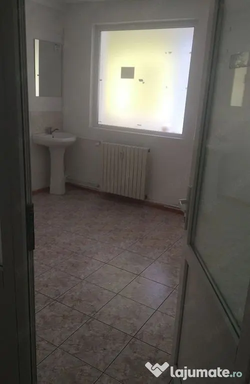 Vanzare apartament parter Bulevardul Ferdinand - Constanta (Constanta)