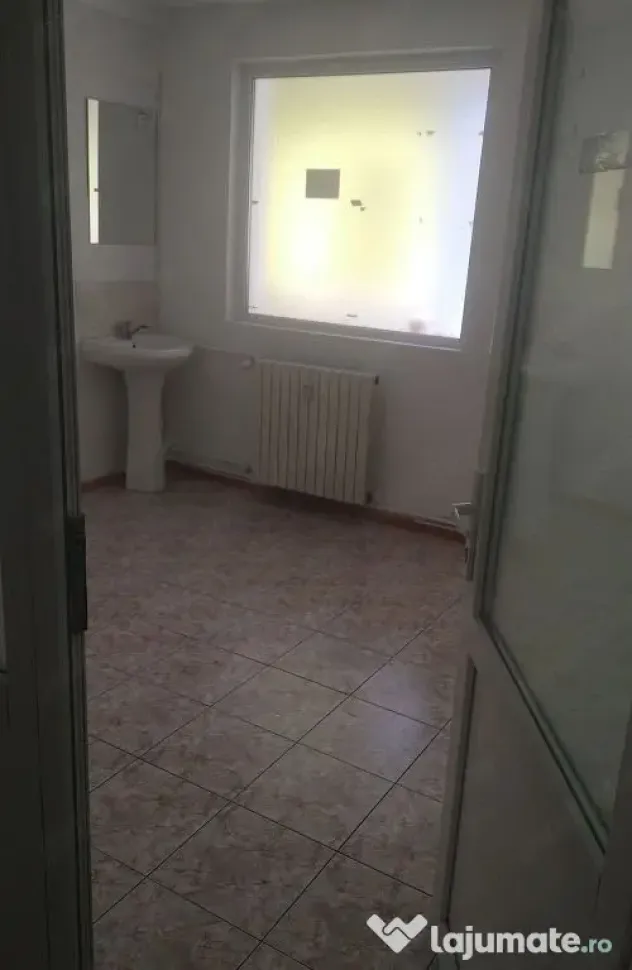 Vanzare apartament parter Bulevardul Ferdinand - Constanta (Constanta)