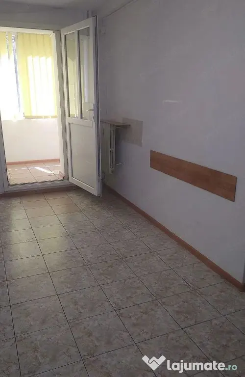 Vanzare apartament parter Bulevardul Ferdinand - Constanta (Constanta)