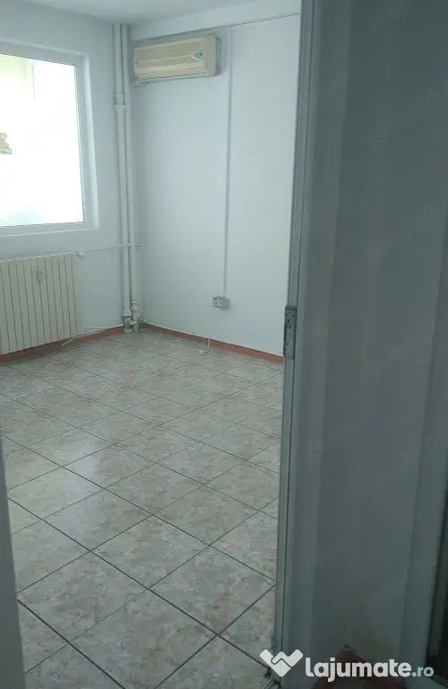 Vanzare apartament parter Bulevardul Ferdinand - Constanta (Constanta)