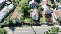 Casă la rosu si teren in Tifesti 