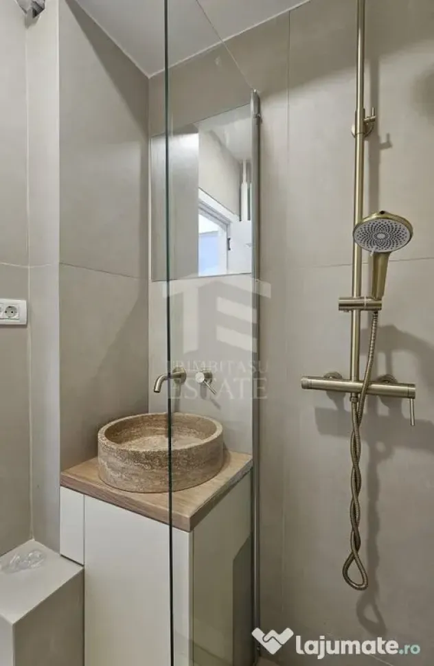 Unirii - Centru - 3 camere - Centrala proprie - mobila la comanda - Bucuresti (Bucuresti-Ilfov)